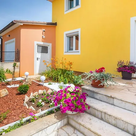 Apartment Mala Harmonija *